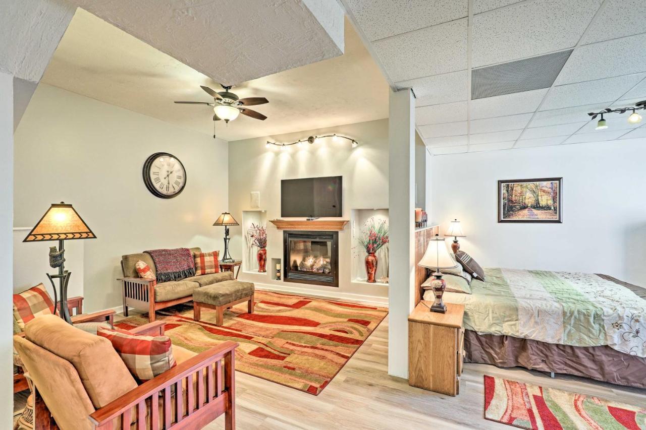 Asheville Mountain Getaway With Patio And Koi Pond! Exterior foto