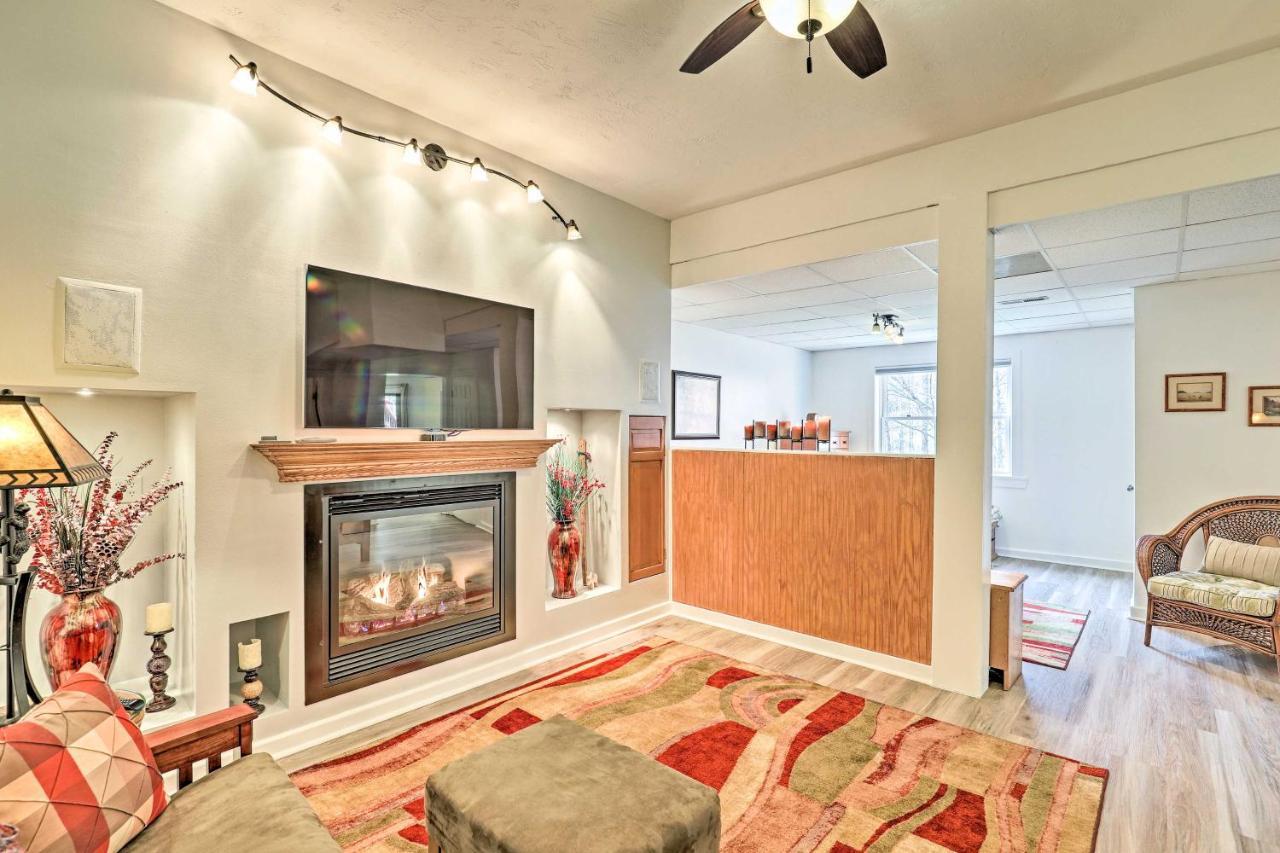 Asheville Mountain Getaway With Patio And Koi Pond! Exterior foto